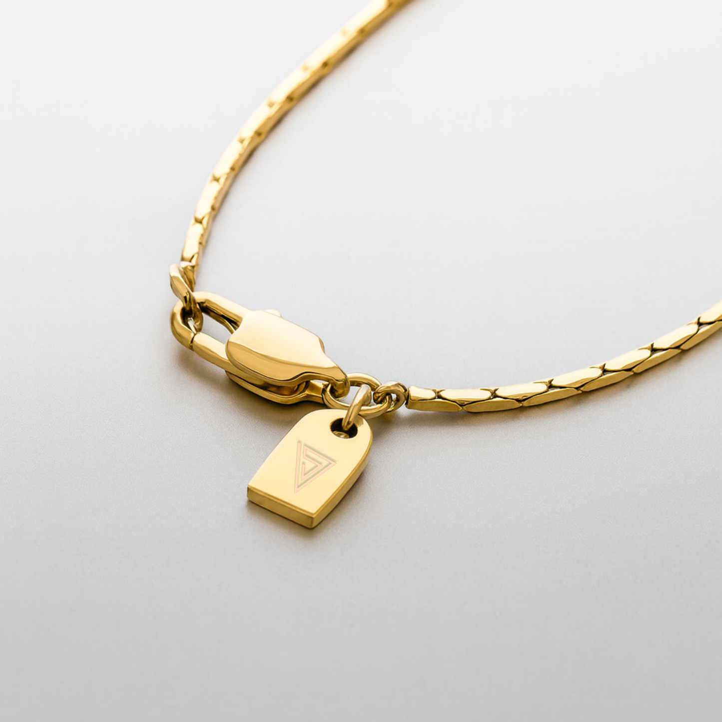 The Auronyx - Silver & Gold